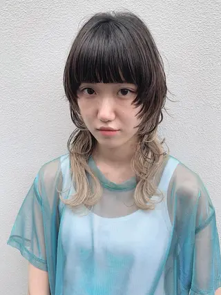 セミロング youres hair 髪質改善トリートメント&ヘッドスパ  新宿三丁目店所属・髪質改善/艶髪 韓国レイヤー/えすたのヘアスタイル