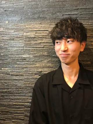 パーマ メンズ ヒロ銀座所属・牧 颯斗のヘアスタイル