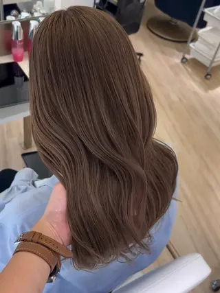 ロング カラー 平野 真央のヘアスタイル