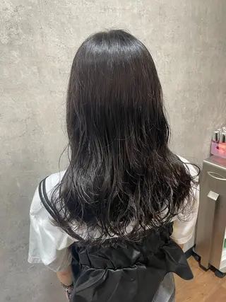 ロング パーマ 海野 黎茉のヘアスタイル