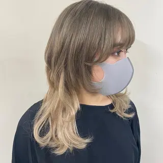 ミディアム エクステ ハイトーン 💭黒崎ハルカのヘアスタイル