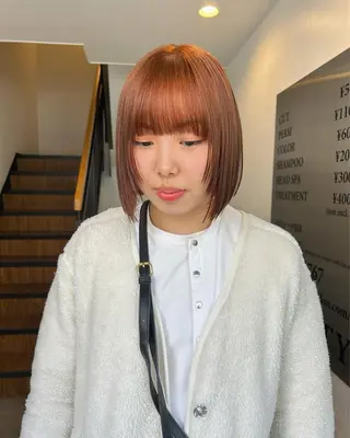 ショート カラー hen所属・心斎橋/レイヤー/ ブリーチ/モエのヘアスタイル