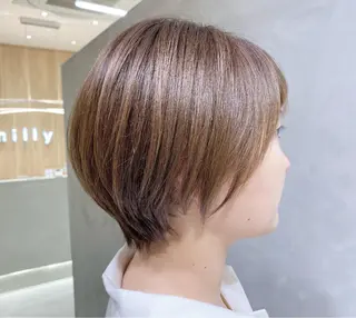 ショート カラー 半個室女性salon 🩰Natsumiのヘアスタイル