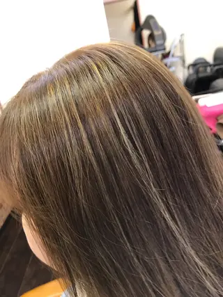 セミロング カラー 桧山 真のヘアスタイル