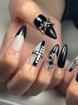 ネイル Nail Salon L'arc所属・💊大阪/心斎橋 moni🧠のネイルデザイン