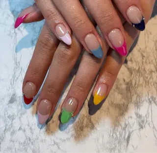 ネイル brodia nails m_riのネイルデザイン