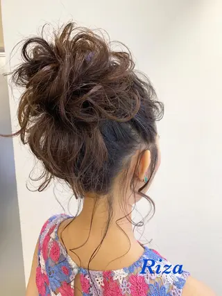 ヘアアレンジ HAIR MAKE Riza所属・谷口 弥生のヘアスタイル