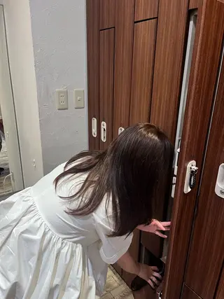 ミディアム カラー 平居 舞白のヘアスタイル