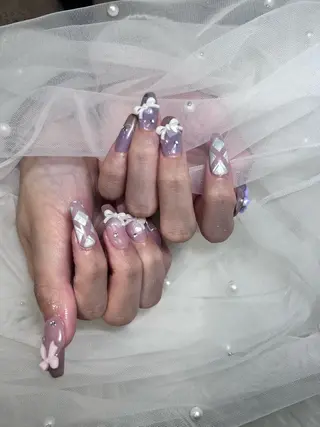 ネイル 🌈 Laule'aのネイルデザイン