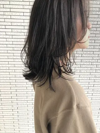 ミディアム カラー マエダ リョウのヘアスタイル