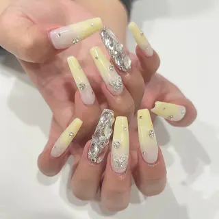 ネイル R Beauty Salon所属・R Beauty Salon 杉本のネイルデザイン