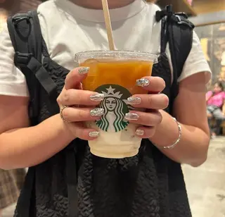 ネイル 濱岡 咲のネイルデザイン