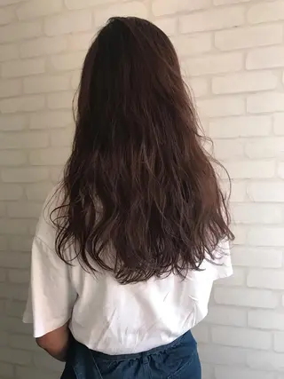 ロング パーマ 小関 茅里のマツエク・マツパデザイン