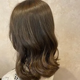 セミロング カラー CIEL天六店 三上春のヘアスタイル