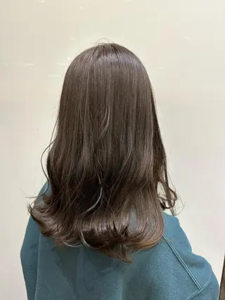 ロング カラー 勝見 美春のヘアスタイル