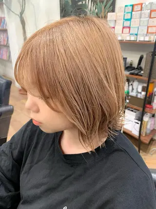 ミディアム カラー 美容しょうへいの店所属・吉川 茉由子のマツエク・マツパデザイン