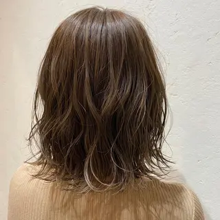 カラー mina .のヘアスタイル