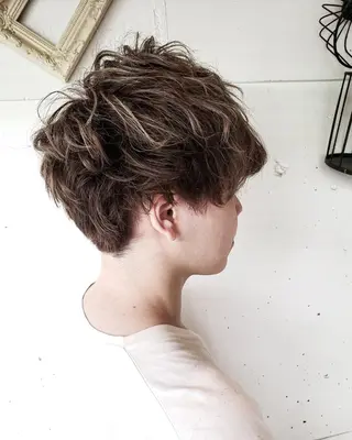 ショート メンズ カラー 尾野 恭平のヘアスタイル