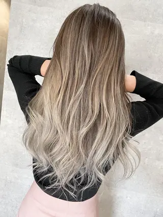 ロング 'oli所属・難波'oli【オリ】 美容室のヘアスタイル