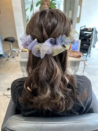 ロング ヘアアレンジ 女性に人気♪ はやしほのかのヘアスタイル