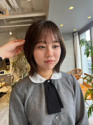 ミディアム ホリバ ユカのヘアスタイル