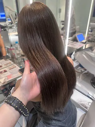 ロング カラー YUI ☪︎/ウルフ レイヤー/艶カラーのヘアスタイル