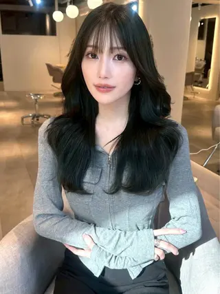 ロング カラー 𝐚𝐲𝐮𝐧𝐚 🤍のヘアスタイル