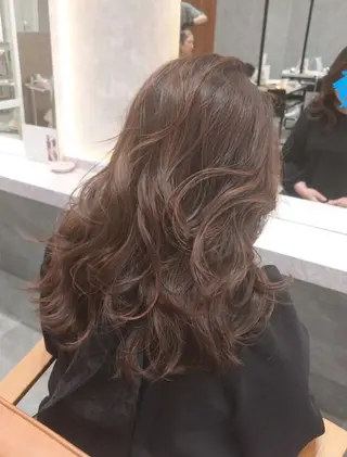 ロング AFLOAT 武蔵小杉のヘアスタイル