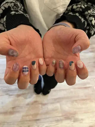 ネイル une／YUKINA 🫧大人nuanceのネイルデザイン