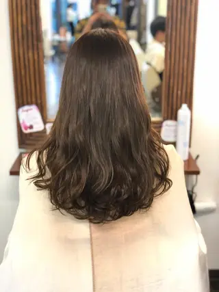 ロング 加藤 瑠美のヘアスタイル
