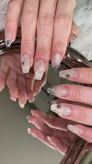 ネイル n o q r m. n a c h iのネイルデザイン