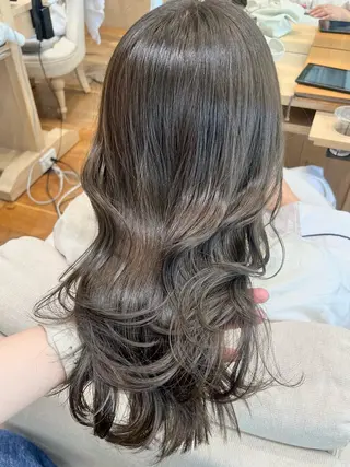 ロング カラー つじしおり／ ショートヘア募集のヘアスタイル