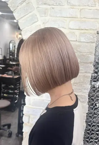 ミディアム カラー 🌿ガクト 🌿艶髪透明感のヘアスタイル