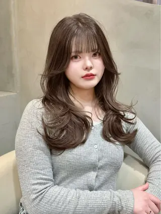 ロング カラー ブリーチなし髪質改善 韓国ヘア　柏崎颯刀のヘアスタイル