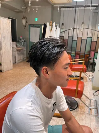 メンズ DieHare所属・林 紅葉のヘアスタイル