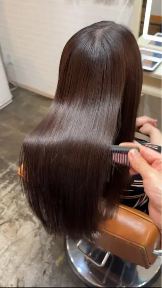 セミロング カラー Chic シックのヘアスタイル