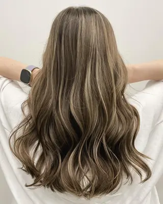 セミロング カラー 公式 Ease by amble luxeのヘアスタイル