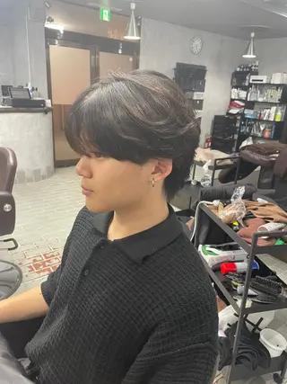 パーマ メンズ 艶髪/透明感カラー 山﨑俊輔のヘアスタイル