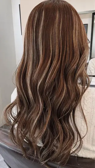 ロング カラー ヘアアレンジ ハイトーンカラー 🦋yuri🦋のヘアスタイル