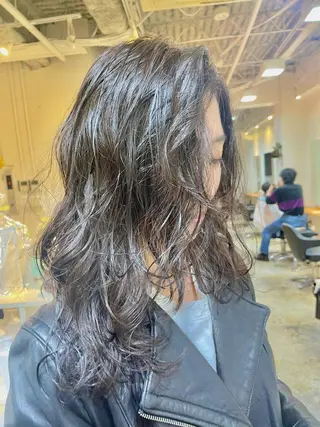 ミディアム パーマ レイヤー/似合わせ TAKUYAのヘアスタイル