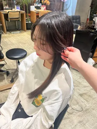 ロング カラー 渡邊 彩乃のヘアスタイル
