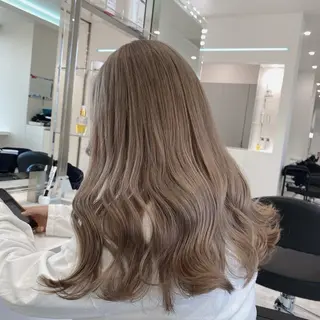セミロング カラー 赤みなし艶カラー🍈 ユウナ🍈🤍のヘアスタイル