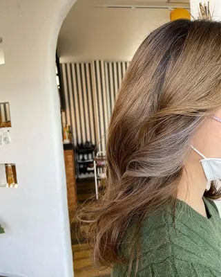 ロング カラー 🌸小掛🌸 豊橋外国人風カラーのヘアスタイル