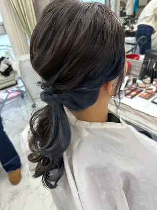 ヘアアレンジ 艶髪/ブリーチなし Wカラー🌺yuiのヘアスタイル