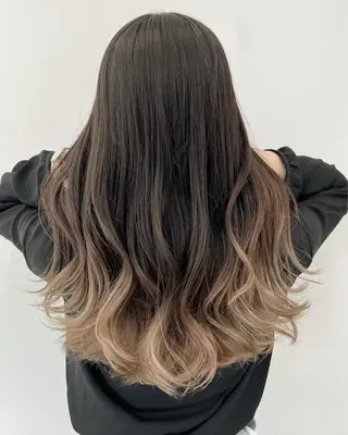 ロング ブリーチカラー🐭♡ moeのヘアスタイル