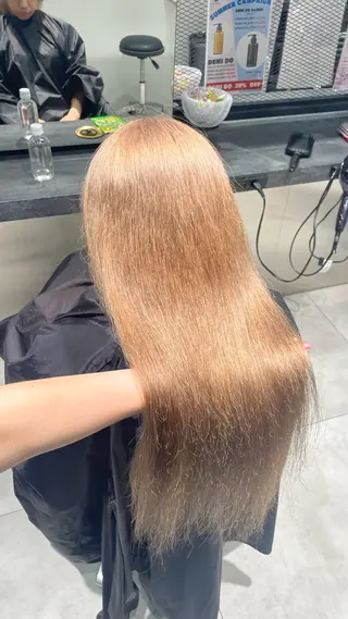 ロング カラー 🩷ケアブリーチ /ピンク/れい🩷のヘアスタイル