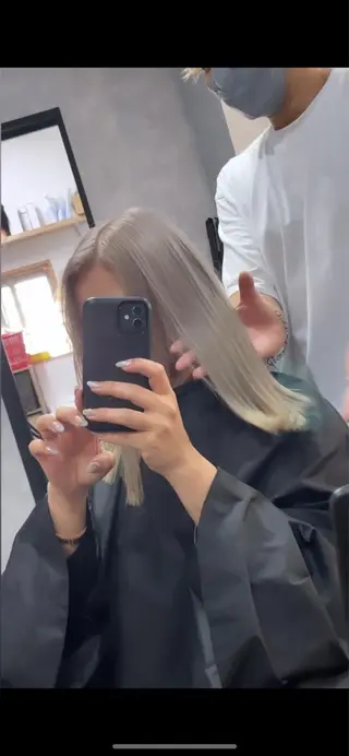 セミロング and K所属・and K 那覇小禄店のヘアスタイル