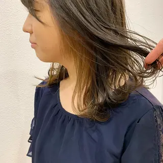 カラー キクチ リオのヘアスタイル