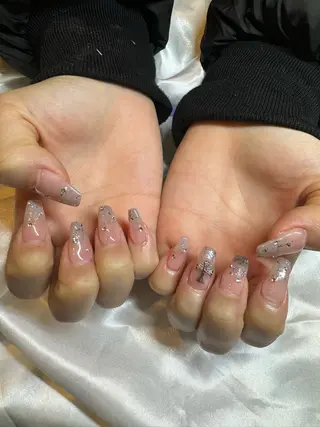 ネイル 濱岡 咲のネイルデザイン