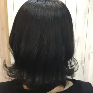 ミディアム カラー embrace エンブレイスのヘアスタイル
